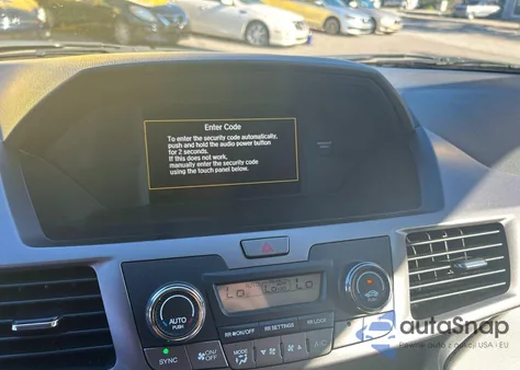 2015 Honda Odyssey Ex z USA, uszkodzony, nr VIN 5FNRL5H46FB077923